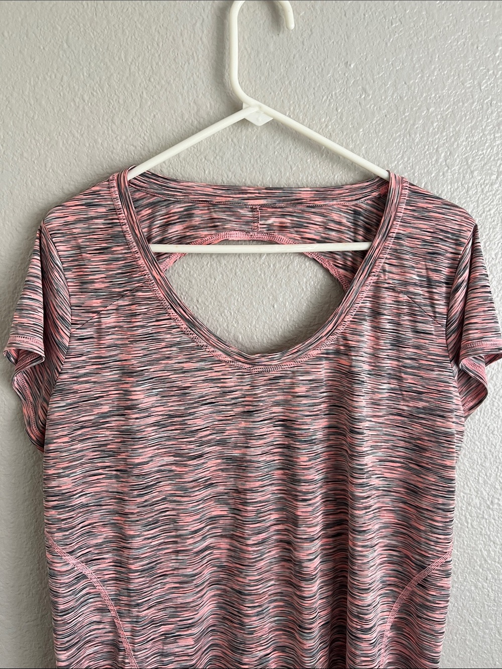 Xersion Pink Space-Dye Short Sleeve Performance Tee - Picture 2 of 4
